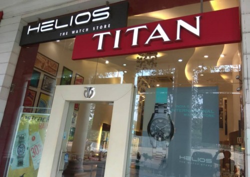 Titan connaught outlet place